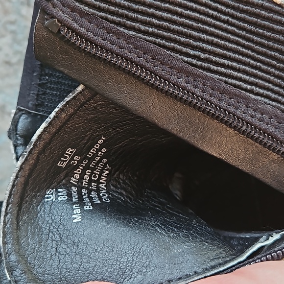 Snake print boots - Picture 6 of 8